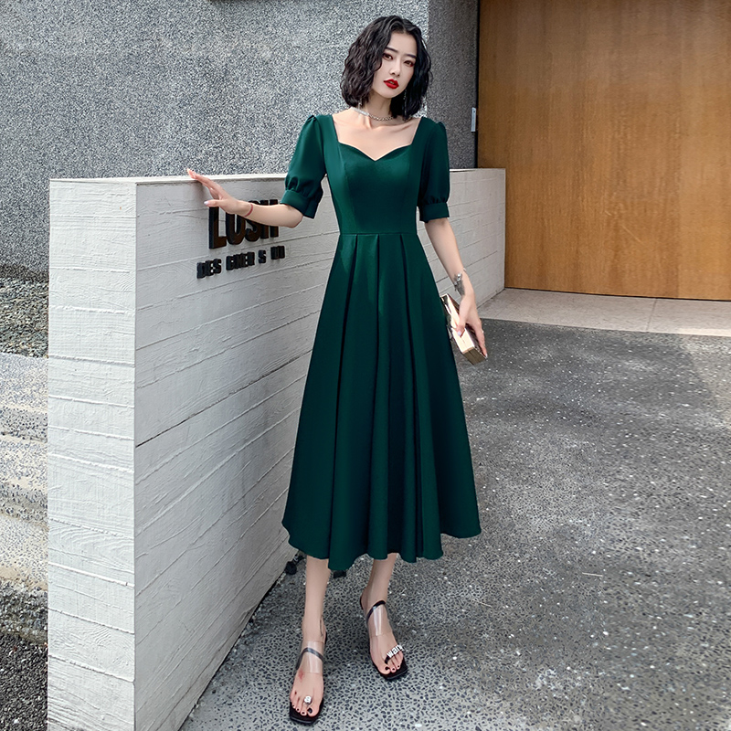 ชุดราตรี ชุดราตรีสวยหรู แบบ ทันสมัย Evening dress