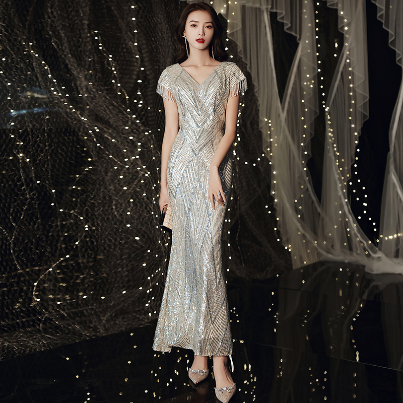 ชุดราตรี ชุดราตรีสวยหรู แบบ ทันสมัย Evening dress