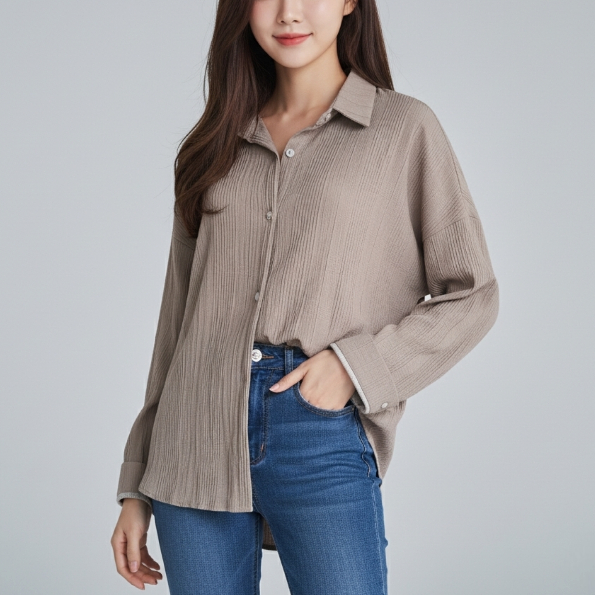 👚 Blouse4072 เสื้อเชิ้ตผ้าชีฟองเนื้อหนานุ่มลายเส้นนูน ช่วยขับลุคให้ดูเรียบหรูดูมีสไตล์ ใส่ง่ายแมทช์ได้ทั้งลุคทำงานและลุคเที่ยว