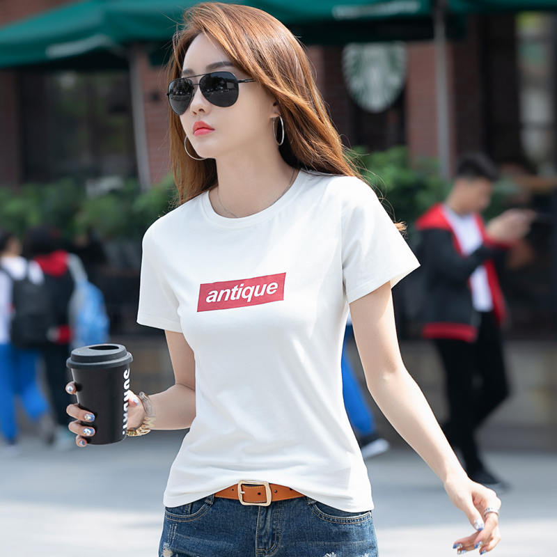 เสื้อยืดวัยรุ่น