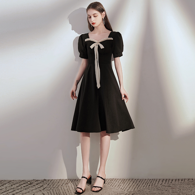 ชุดราตรี ชุดราตรีสวยหรู แบบ ทันสมัย Evening dress