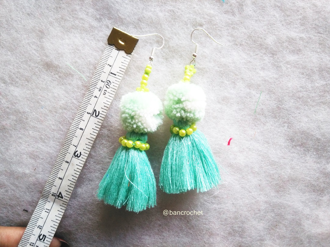 ต่างหูถักโครเชต์ crochet earrings สีเขียว 4 นิ้ว