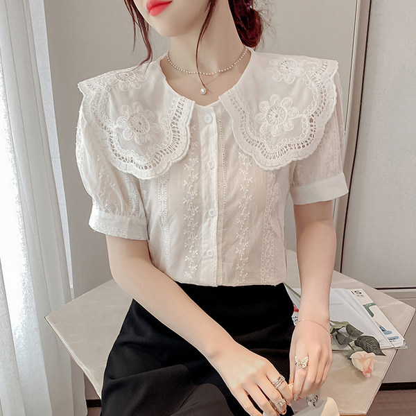 เสื้อลูกไม้ แขนสั้น