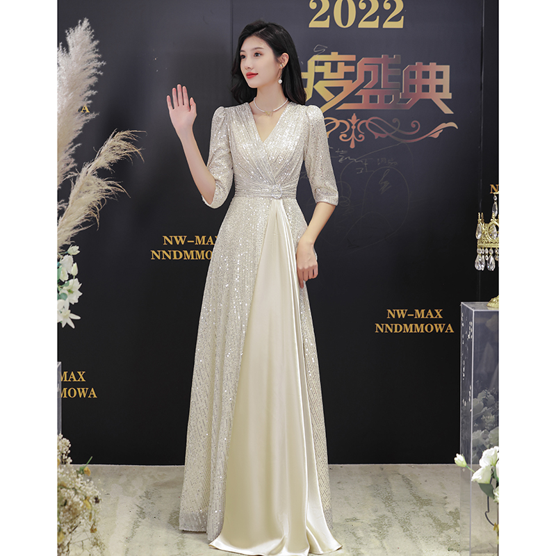 ชุดราตรี ชุดราตรีสวยหรู แบบ ทันสมัย Evening dress