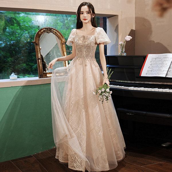 ชุดราตรี ชุดราตรีสวยหรู แบบ ทันสมัย Evening dress