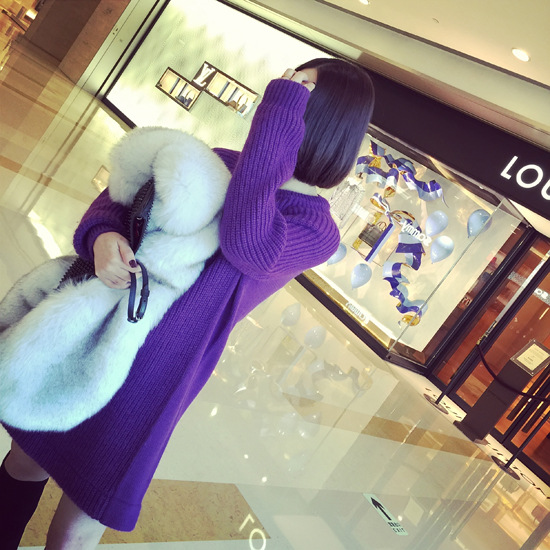 Sweater เสื้อไหมพรมถักตัวยาว สีม่วง ใส่ตัวเดี๋ยวได้เลยเก๋ๆ ยืดได้เยอะ ม่วง