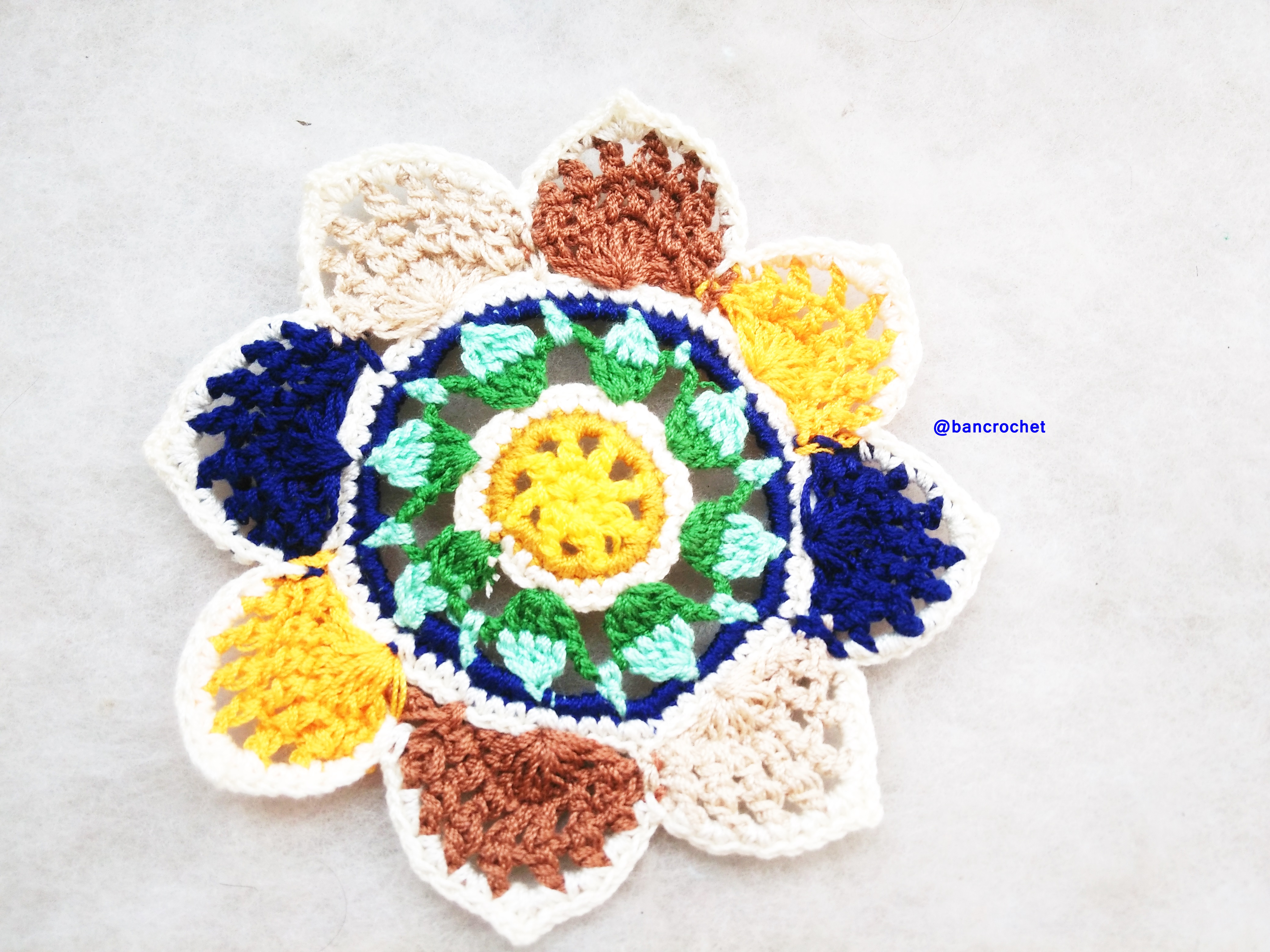 Bancrochet ที่รองแก้วถักโครเชต์ crochet coasters หลากสี 4 นิ้ว