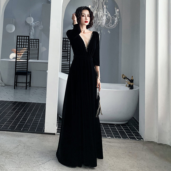 ชุดราตรี ชุดออกงาน ดีไซน์หรู แบรนด์ Angel