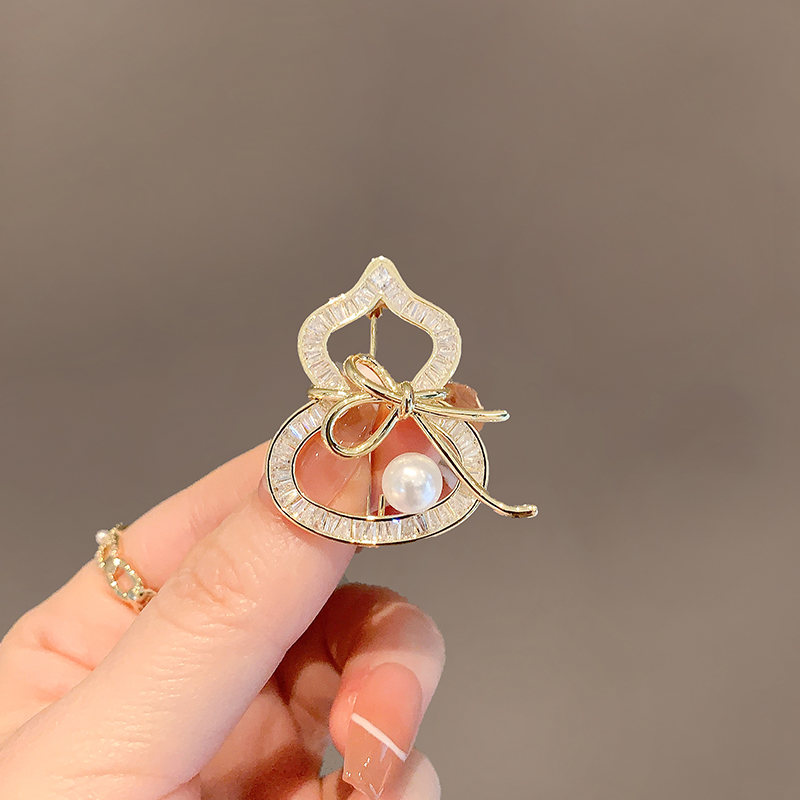เข็มกลัด เข็มกลัดสวยๆ เข็มกลัดติดเสื้อ Brooch