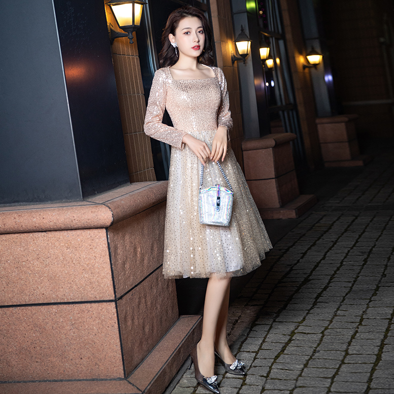 ชุดราตรี ชุดราตรีสวยหรู แบบ ทันสมัย Evening dress
