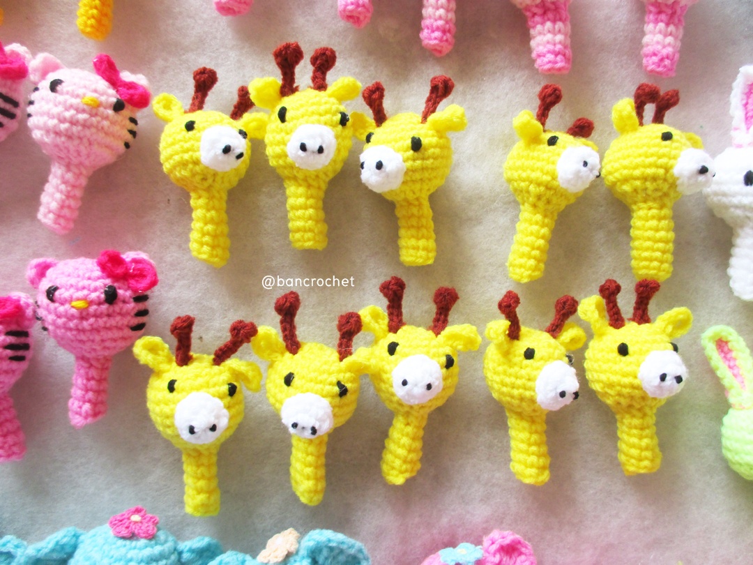 ที่ครอบหัวดินสอ ตุ๊กตายีราฟ (pencil cover) ชมพู 2 นิ้ว