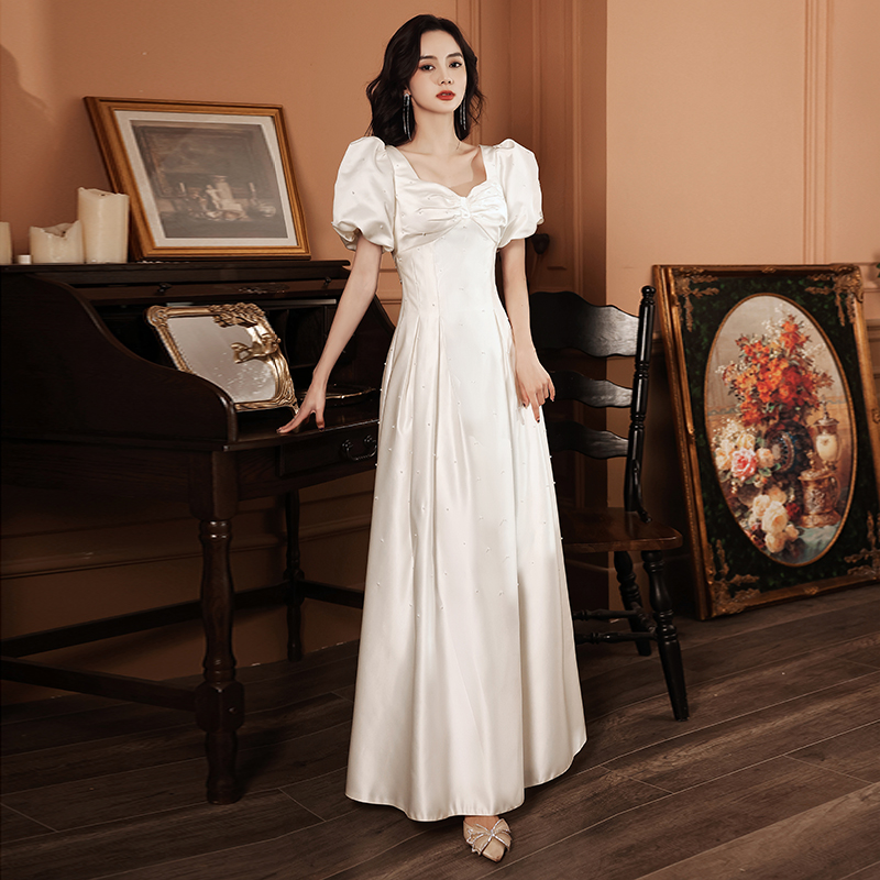 ชุดราตรี ชุดราตรีสวยหรู แบบ ทันสมัย Evening dress