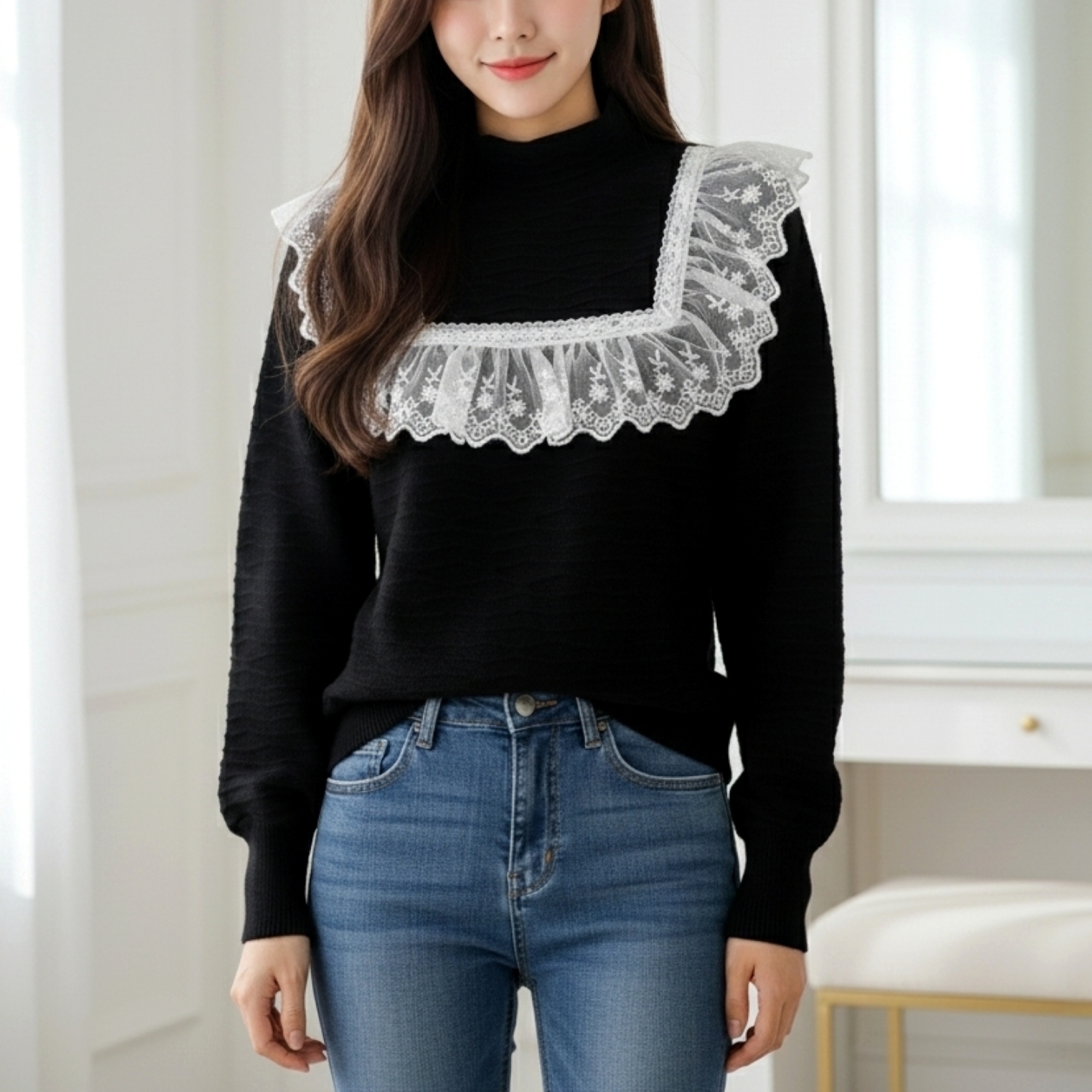 Blouse3987 เสื้อแฟชั่นนำเข้า เสื้อแขนยาวสีดำ อกแต่งลูกไม้เพิ่มดีเทลความน่ารัก ผ้ากำมะหยี่เนื้อดีนุ่มใส่สบาย งานดีผ้าสวยนิ่มน่าใส่ งานน่ารักแมทช์ง่าย ใส่เที่ยว/ใส่ทำงานได้