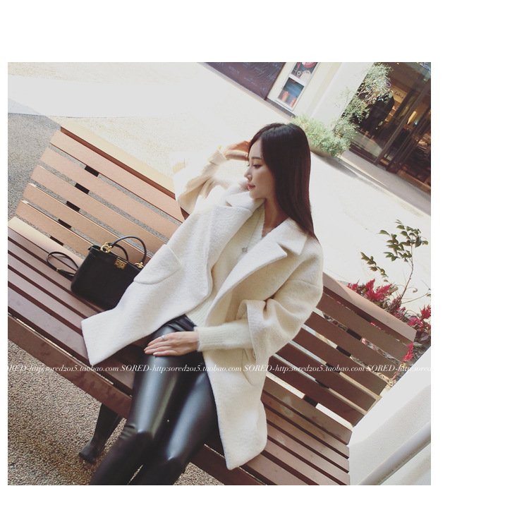 Over Coat ทรงโคล่ง ผ้าสำลีเนื้อเรียบสีขาว บุซับในกันลมกันหนาว พร้อมส่ง ขาว