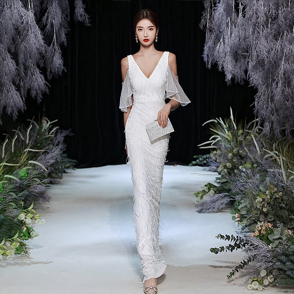 ชุดราตรี ชุดราตรีสวยหรู แบบ ทันสมัย Evening dress