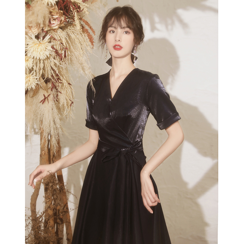 ชุดราตรี ชุดราตรีสวยหรู แบบ ทันสมัย Evening dress