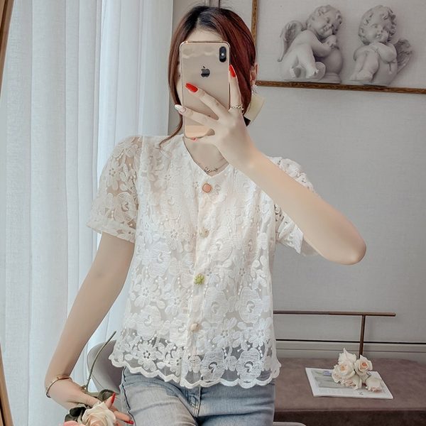 เสื้อลูกไม้ แขนสั้น