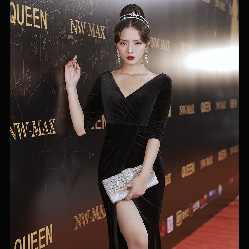 ชุดราตรี ชุดราตรีสวยหรู แบบ ทันสมัย Evening dress
