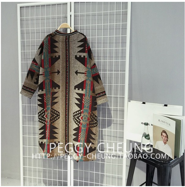 เสื้อคลุมกันหนาว ตัวยาว ผ้าทอเนื้อแน่นนุ่ม งานดีผ้าดีตามแบบเลยจ้า ใครชอบแนวนี้ต้องรีบจัดเลยจ้า