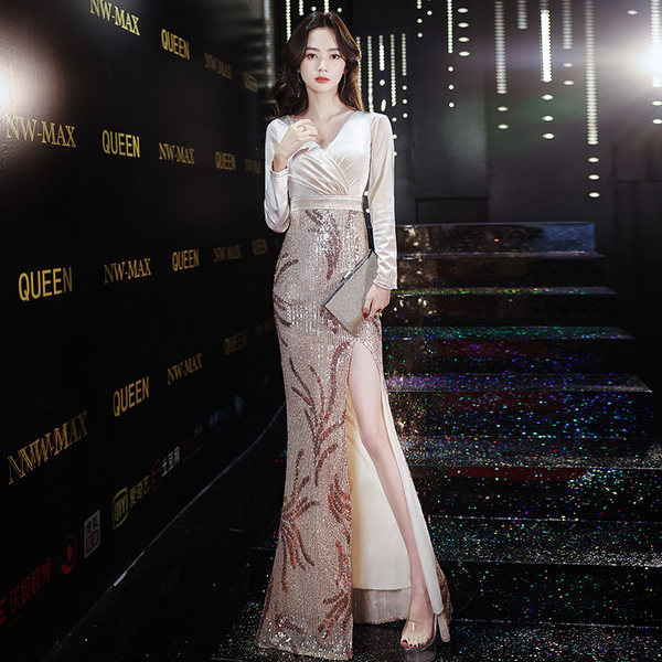 ชุดราตรี ชุดราตรีสวยหรู แบบ ทันสมัย Evening dress