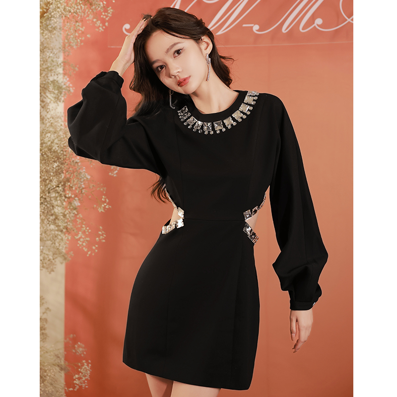 ชุดราตรี ชุดราตรีสวยหรู แบบ ทันสมัย Evening dress