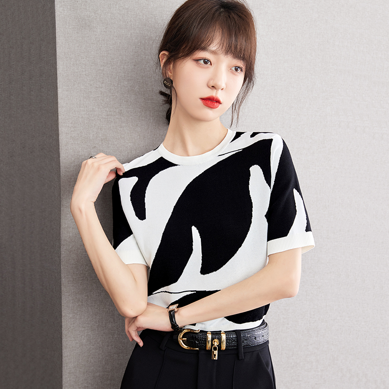 เสื้อเชิ้ตผู้หญิงแขนยาว เสื้อเชิ้ตผู้หญิงใส่ทํางาน 390 บาทต่อชิ้น ฟรีค่าจัดส่ง