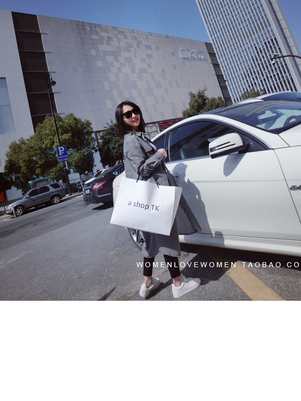 เสื้อคลุมลายสก๊อต ตัวยาว เกาหลีฝุดๆ พร้อมส่ง ลายขาวดำ