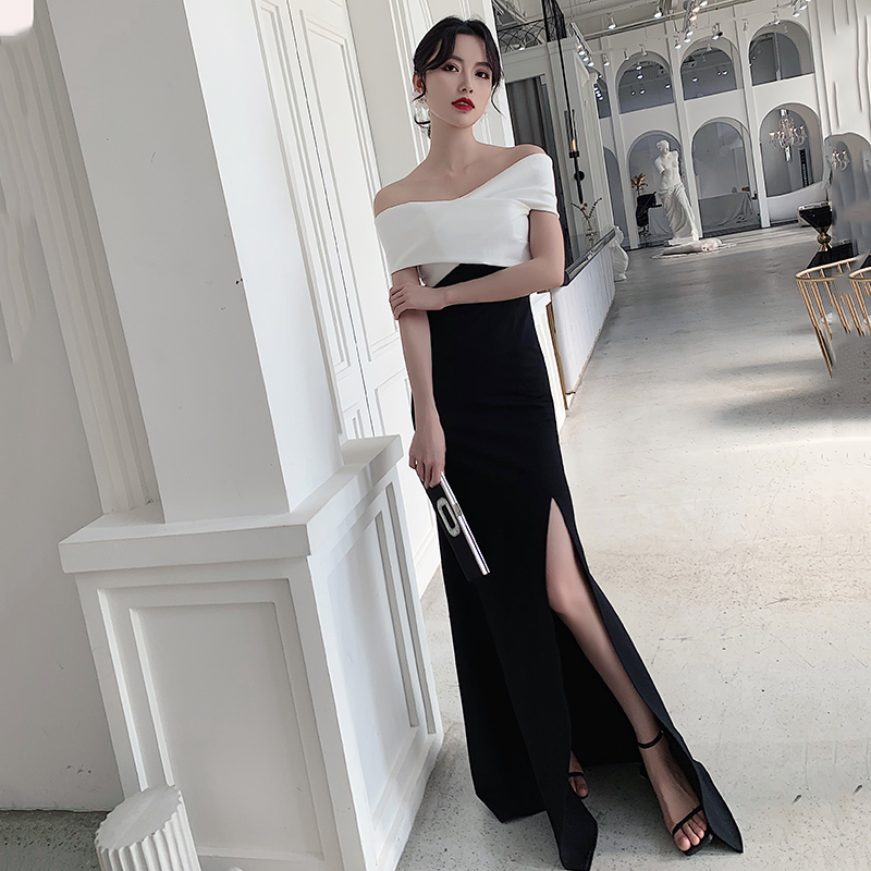 ชุดราตรี ชุดราตรีสวยหรู แบบ ทันสมัย Evening dress