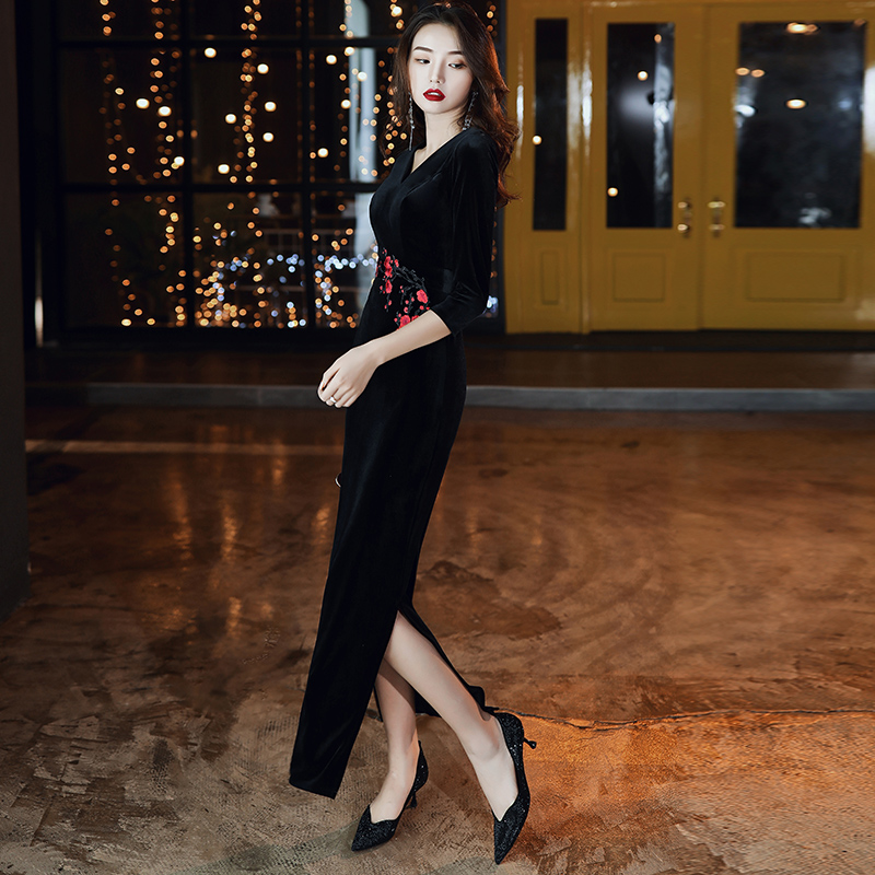 ชุดราตรี ชุดราตรีสวยหรู แบบ ทันสมัย Evening dress
