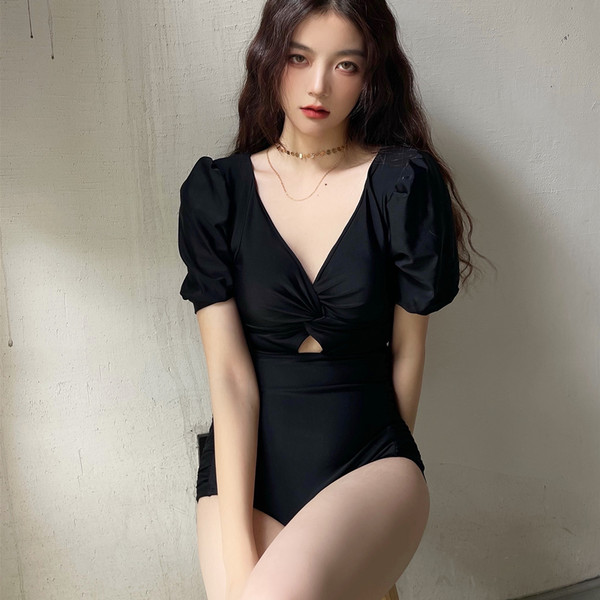 ชุดว่ายน้ำผู้หญิง ชุดว่ายน้ำน่ารัก Bikini ชุดไปทะเล