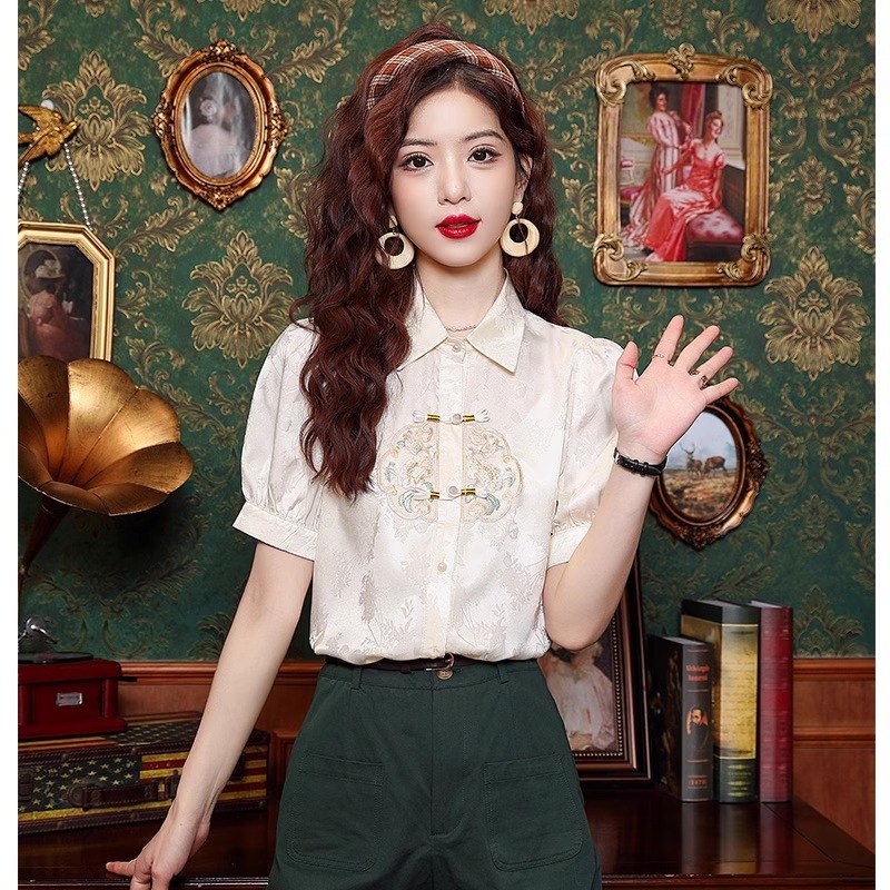 เสื้อเชิ้ตผู้หญิงใส่ทํางาน 390 บาทต่อชิ้น ฟรีค่าจัดส่ง