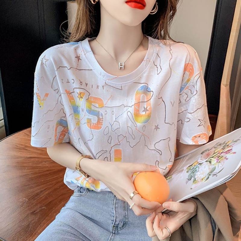 เสื้อยืดวัยรุ่น ลายน่ารักจาก Yan Li ส่งฟรีทั่วประเทศไทย