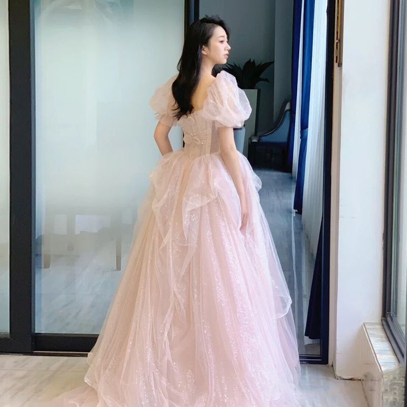 ชุดราตรี ชุดราตรีสวยหรู แบบ ทันสมัย Evening dress