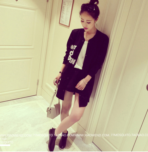 เสื้อคลุมสไตล์เกาหลี สีดำแต่งลายสกรีน ทรงยาว น่ารัก พร้อมส่งจ้า สีดำ