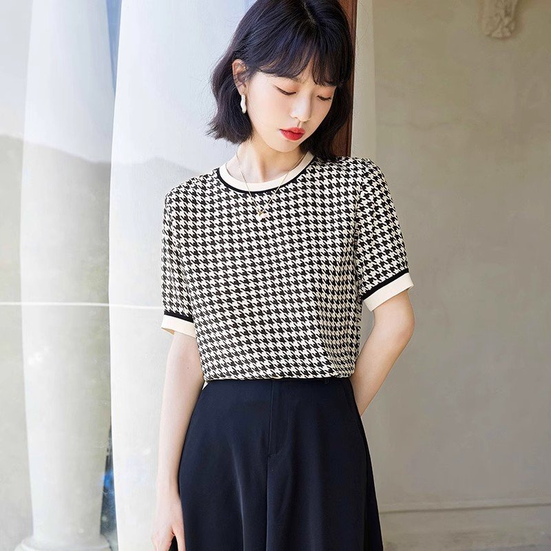 เสื้อเชิ้ตผู้หญิงใส่ทํางาน 390 บาทต่อชิ้น ฟรีค่าจัดส่ง
