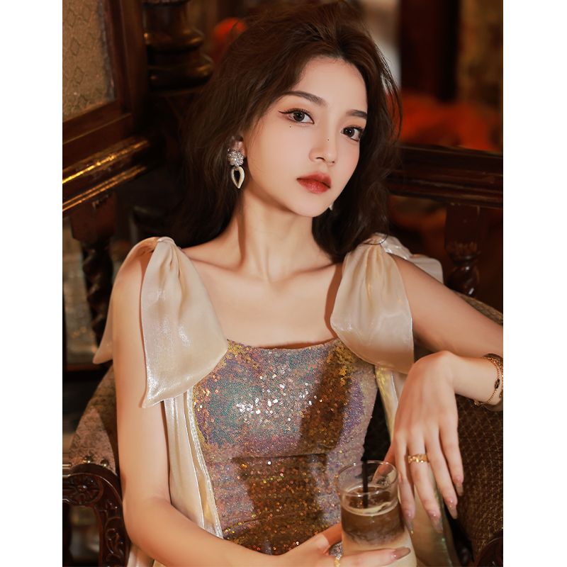 ชุดราตรี ชุดราตรีสวยหรู แบบ ทันสมัย Evening dress