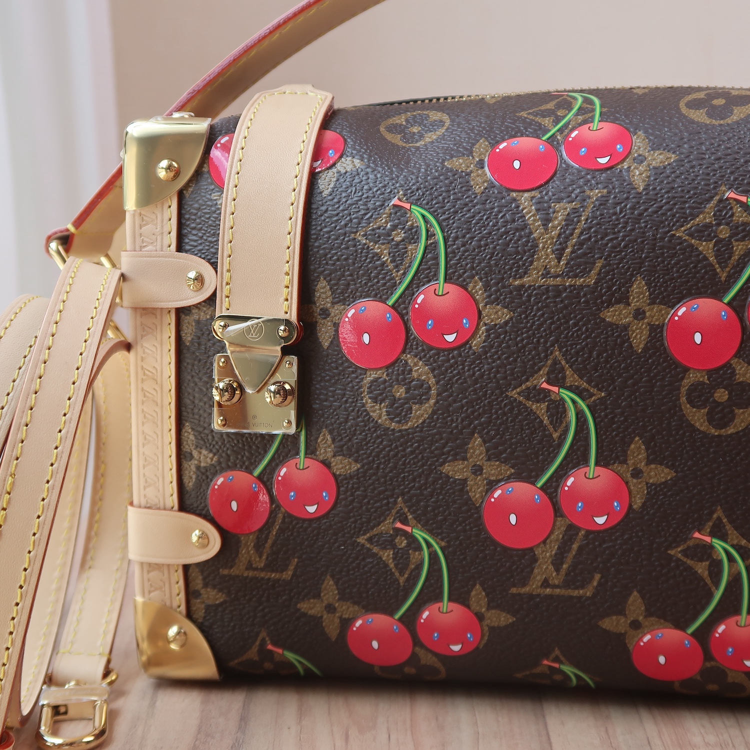 LVxMurakami Monogram Cherry Side Trunk MM (พารากอน 8 วัน)