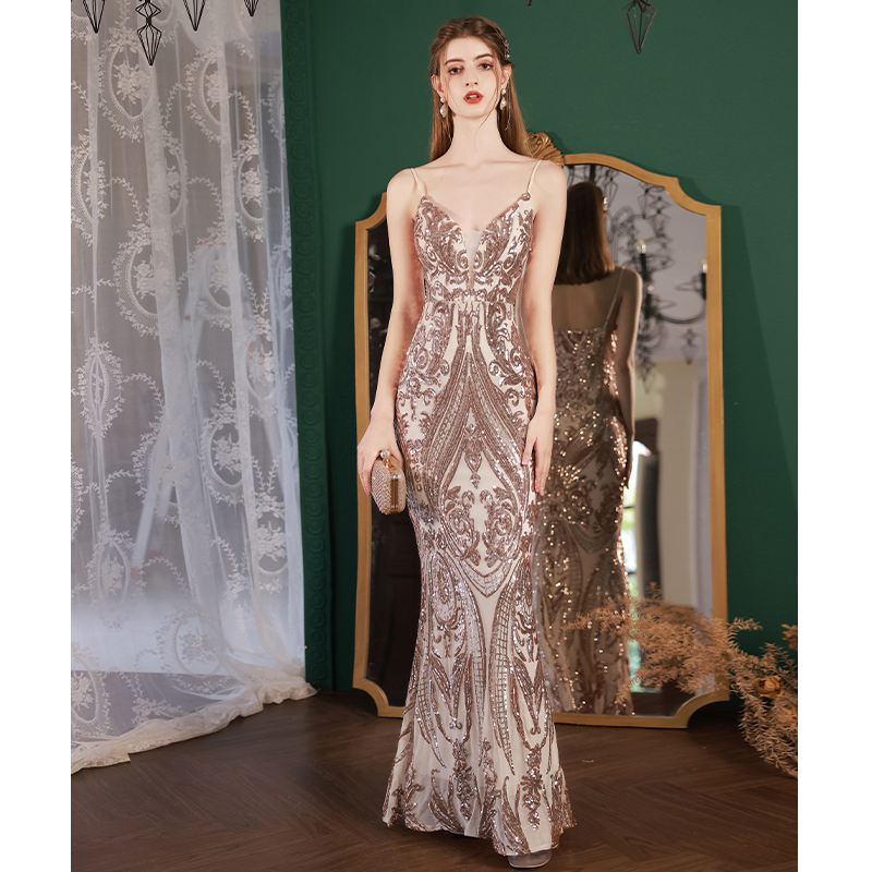 ชุดราตรี ชุดราตรีสวยหรู แบบ ทันสมัย Evening dress