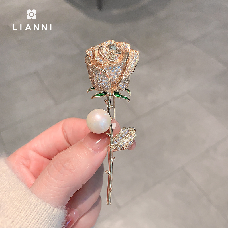 เข็มกลัด เข็มกลัดสวยๆ เข็มกลัดติดเสื้อ Brooch