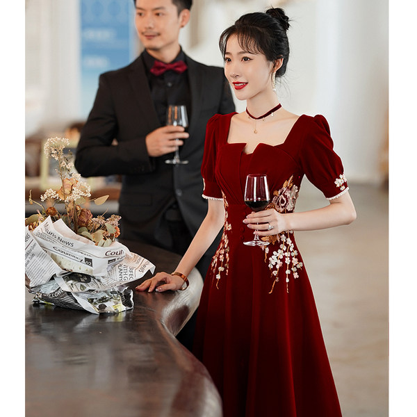 ชุดราตรี ชุดราตรีสวยหรู แบบ ทันสมัย Evening dress