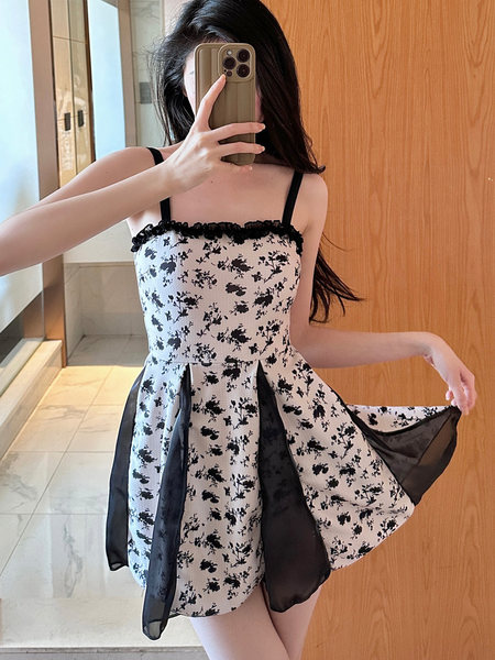 ชุดว่ายน้ำผู้หญิง ชุดว่ายน้ำน่ารัก Bikini ชุดไปทะเล