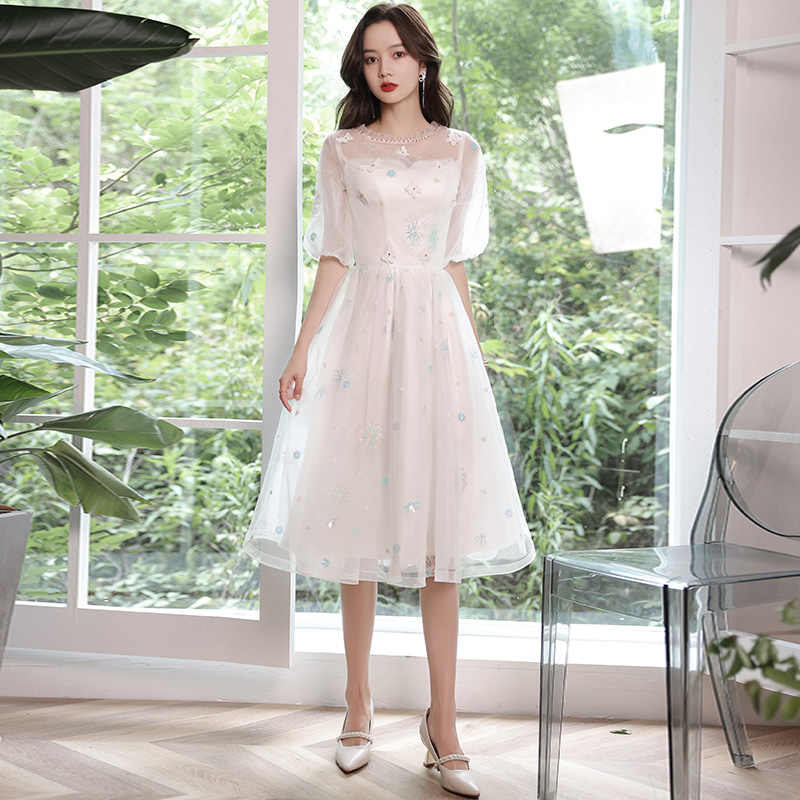 ชุดราตรี ชุดราตรีสวยหรู แบบ ทันสมัย Evening dress