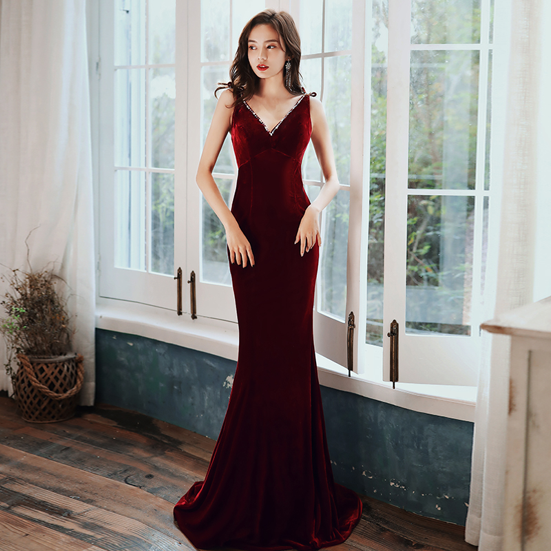 ชุดราตรี ชุดราตรีสวยหรู แบบ ทันสมัย Evening dress