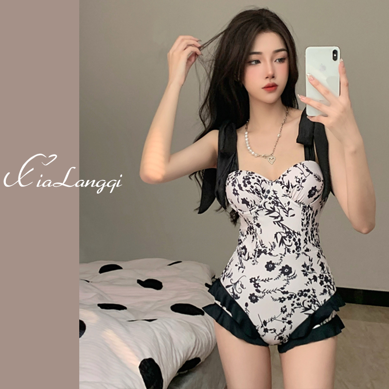 ชุดว่ายน้ำผู้หญิง ชุดว่ายน้ำน่ารัก Bikini ชุดไปทะเล