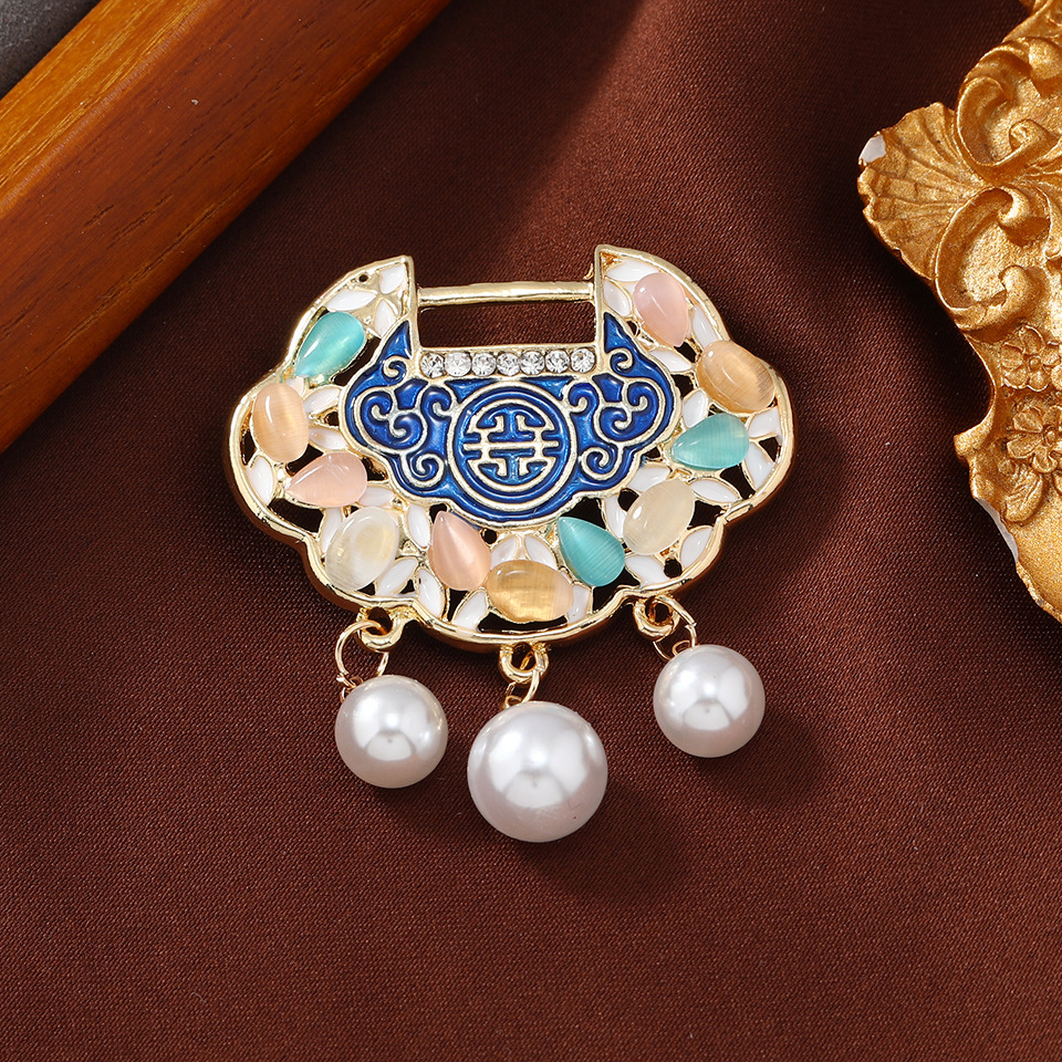 เข็มกลัด เข็มกลัดสวยๆ เข็มกลัดติดเสื้อ Brooch