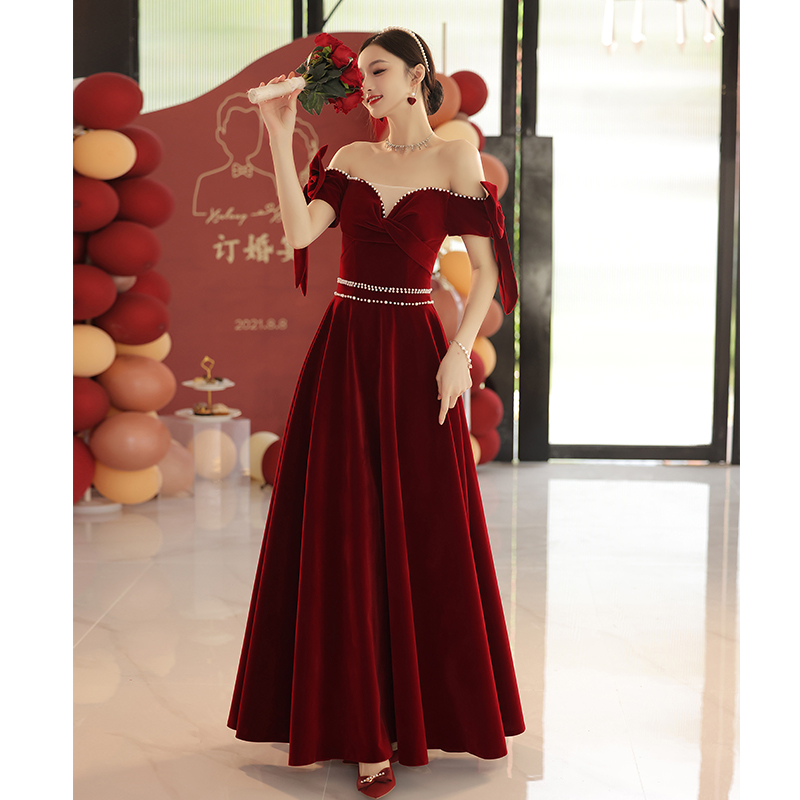 ชุดราตรี ชุดราตรีสวยหรู แบบ ทันสมัย Evening dress