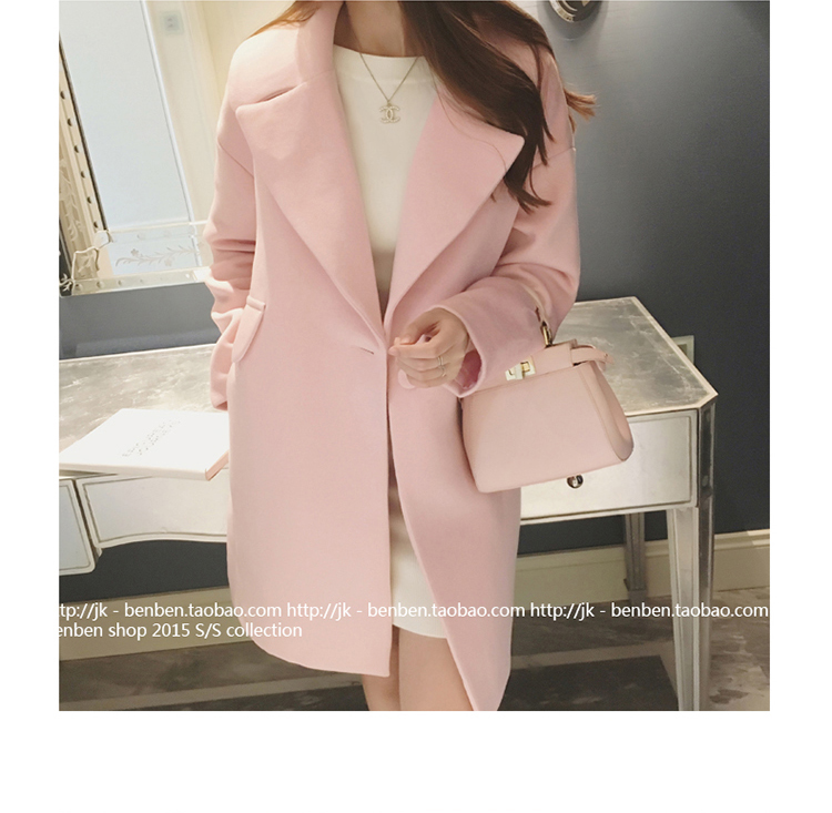 เสื้อโค้ททรงยาว แต่งกระเป๋าข้าง สีชมพูอ่อนน่ารัก ผ้าสักกะหลาดบุซับในกันลม เนื้อผ้าไม่หนามาก ราคาเบาๆ พร้อมส่งเลยจ้า PINK