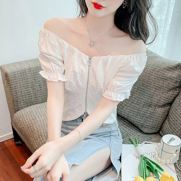 เสื้อเชิ้ตแขนยาววัยรุ่น ลายสวยๆ แบรนด์ YIL AN