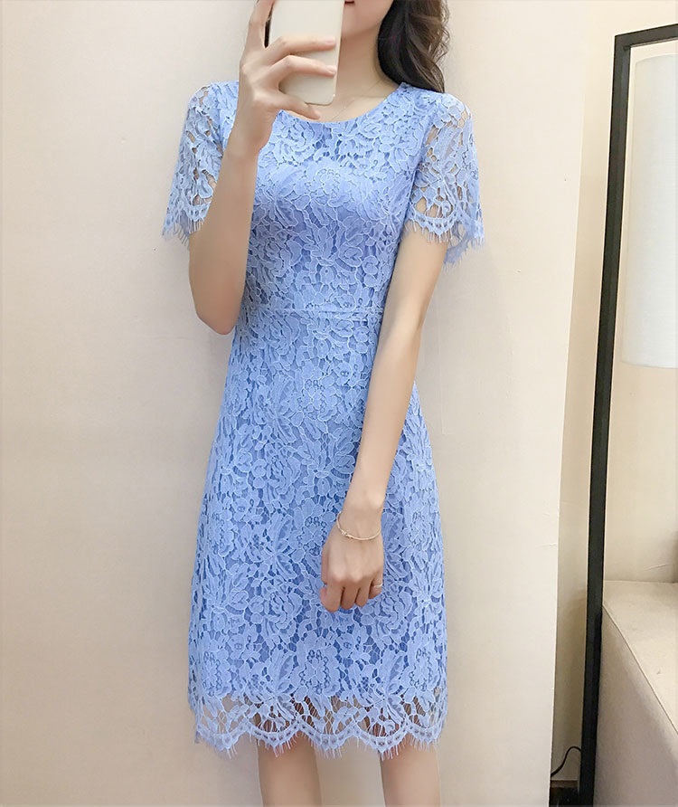 Dress4495-Blue เดรสลูกไม้ทรงเข้ารูปสีฟ้า ซิปหลังใส่ง่าย มีซับในอย่างดีทั้งชุด ผ้าลูกไม้คอตตอนเนื้อดีหนาสวย งานดีทรงดีลายสวย เรียบหรูดูแพงสุด ใส่ทำงาน/ใส่ออกงานได้