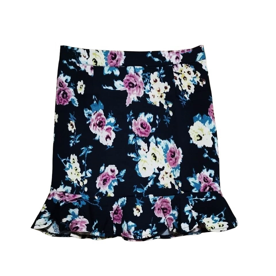 Skirt407 เอว 27-29" กระโปรงผ้าคอตตอนเนื้อดีลายดอกไม้ชายระบายซิปหลัง งานสวยแมทช์กับเสื้อทรงไหนก็สวย